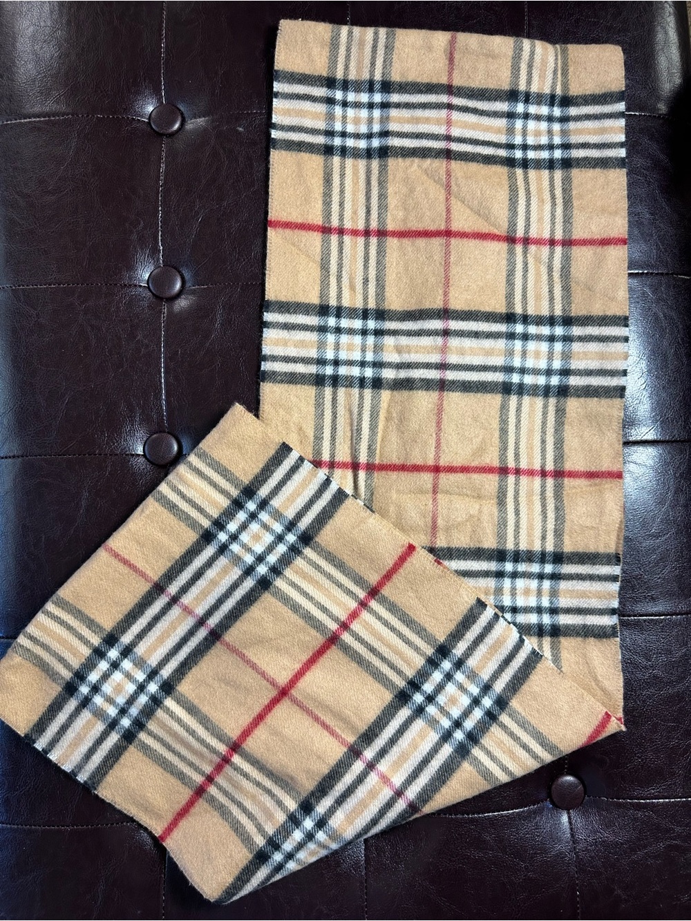 V. FRAAS Women’s Tan Black Red Plaid Scarf